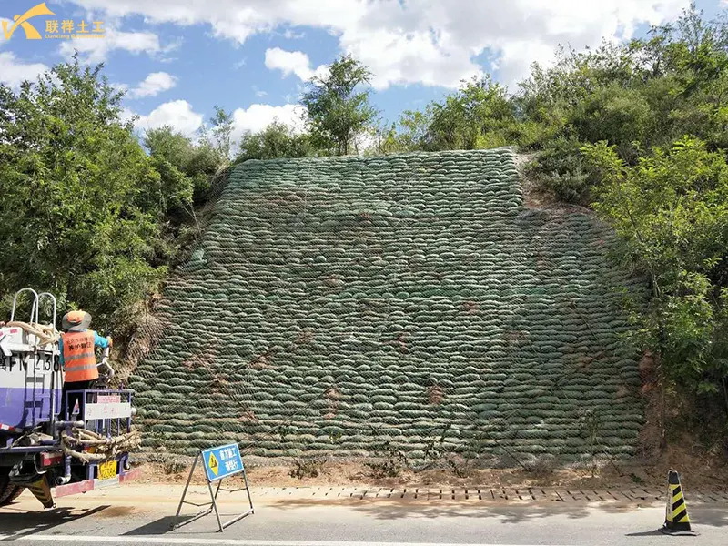 Hang Wire Mesh And Secure Eco-Bags Hang Wire Mesh And Secure Eco-Bags