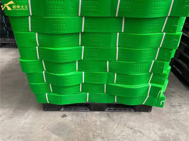 Geocells Packaged and Shipped Geocells Packaged and Shipped