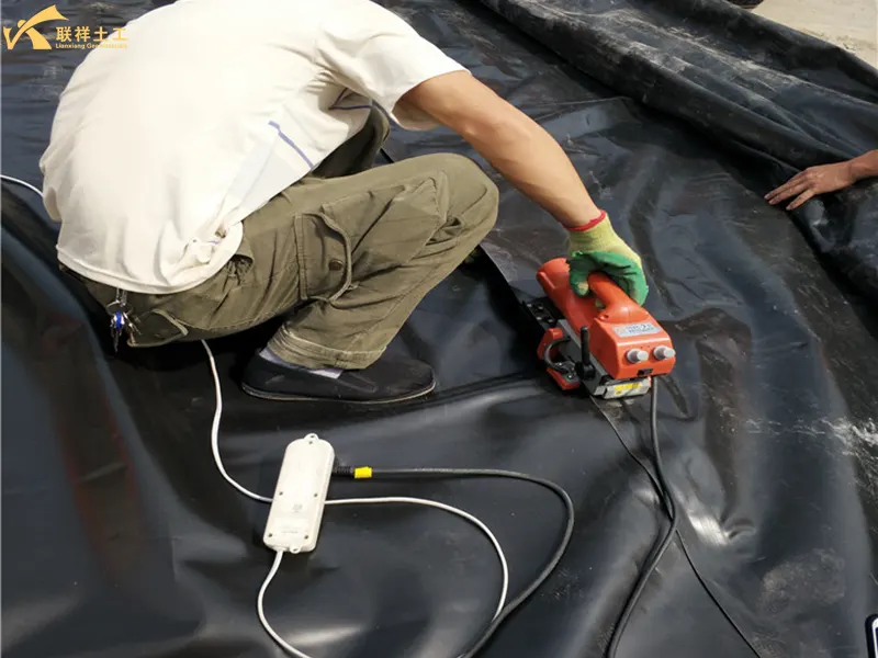 Partial Welding Repair of the Geomembrane in Lotus Pond Aquaculture